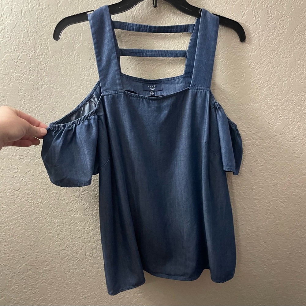 Kaari Blue Curvy Cold Shoulder Top (Denim, 1X)